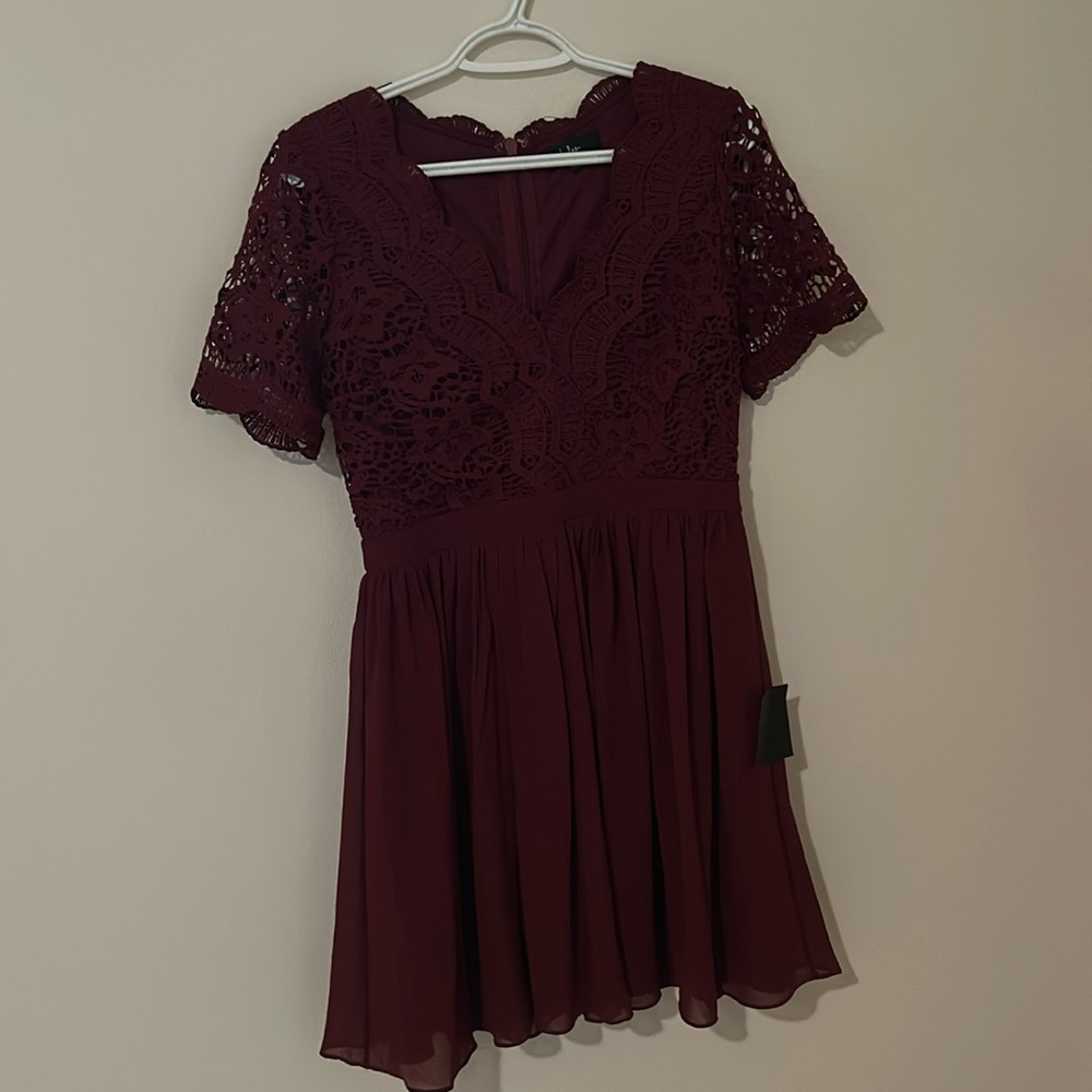 Lulus maroon dress